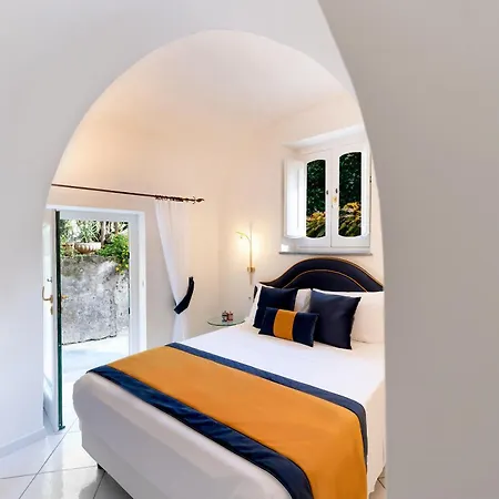 Relais Pensión 4*