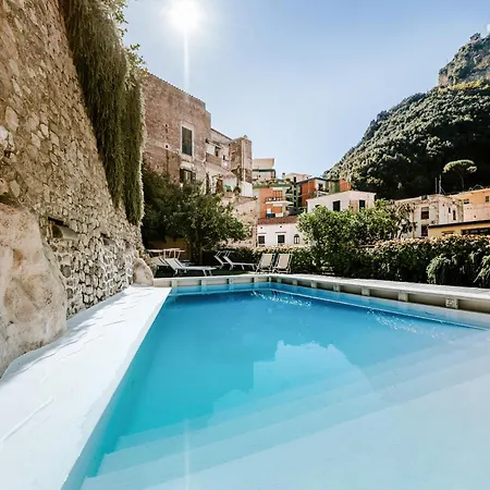 Pensión Relais 4*