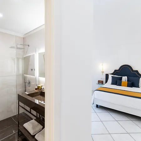 Relais Pensión 4*